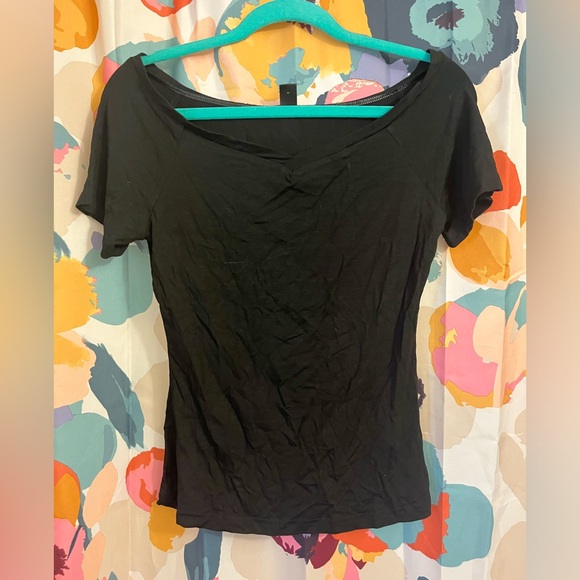 Black off shoulder tshirt - Picture 1 of 1